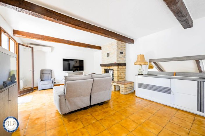 Image No.5-House for sale