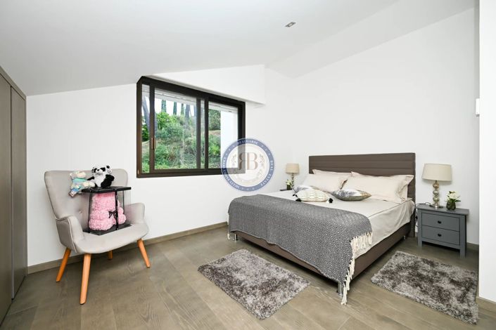 Image No.22-House for sale