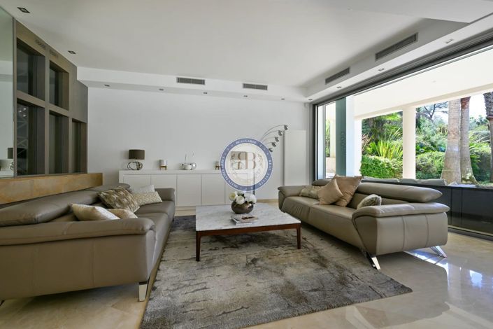 Image No.32-House for sale