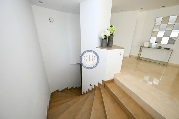 Image No.9-House for sale