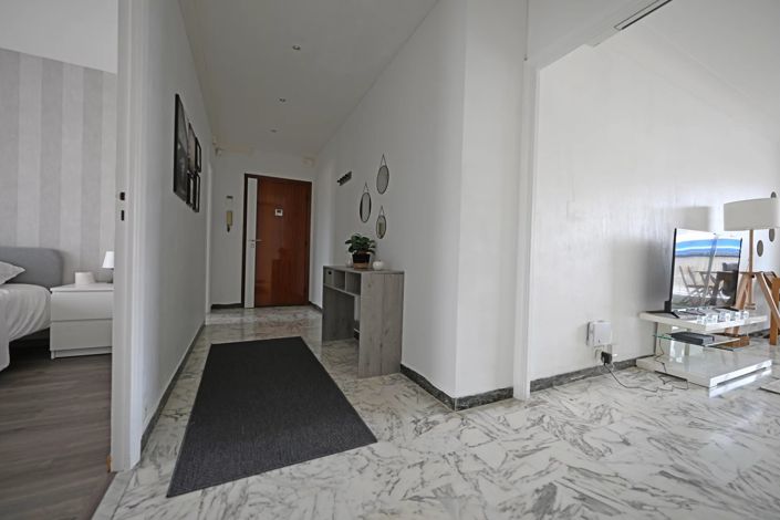 Image No.7-Apartment for sale