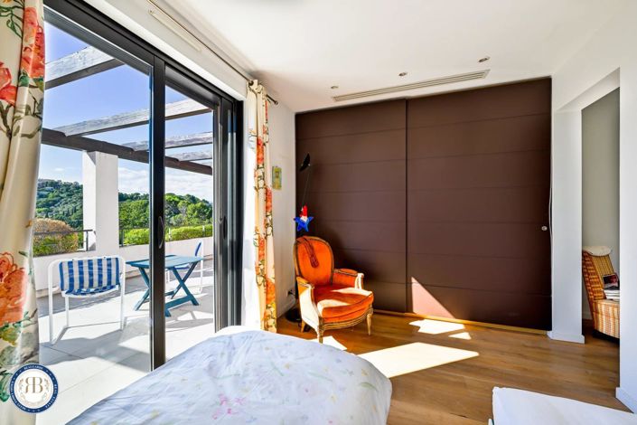 Image No.16-House for sale