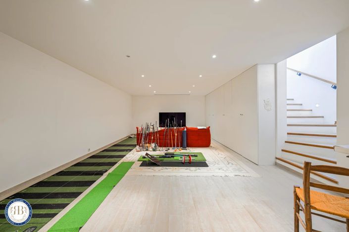 Image No.19-House for sale