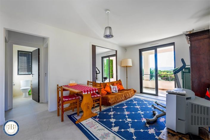Image No.9-House for sale