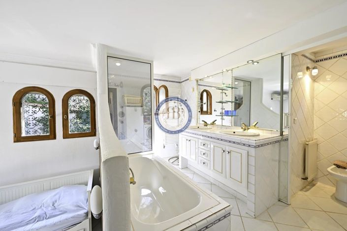 Image No.12-House for sale