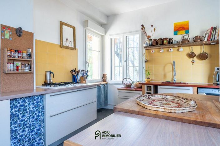 Image No.7-5 Bed House for sale