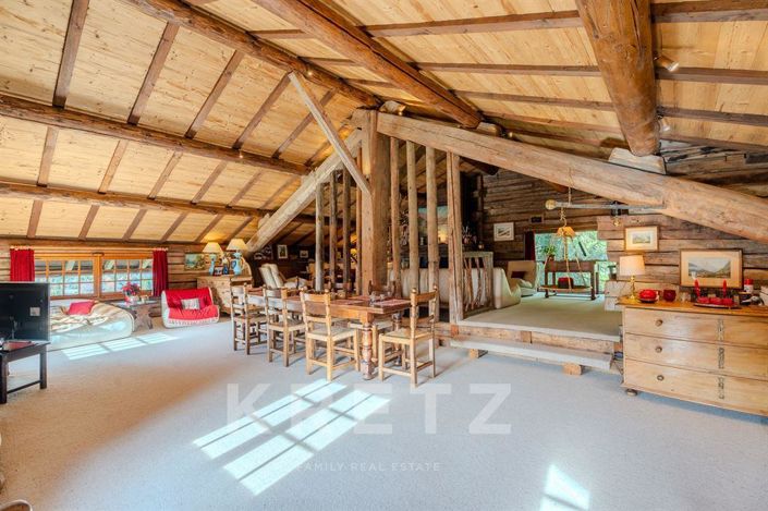 Image No.2-7 Bed Property for sale