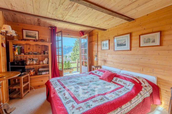 Image No.8-7 Bed Property for sale