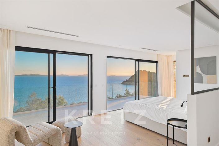 Image No.5-4 Bed House for sale