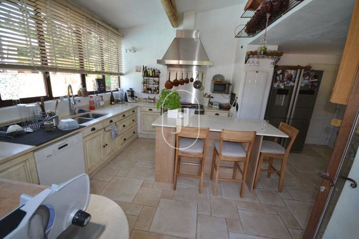 Image No.3-7 Bed House for sale