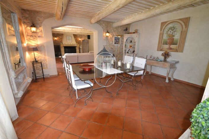 Image No.4-7 Bed House for sale