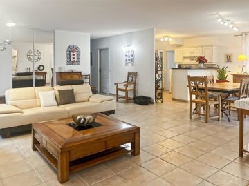 1 - Marseillan, House