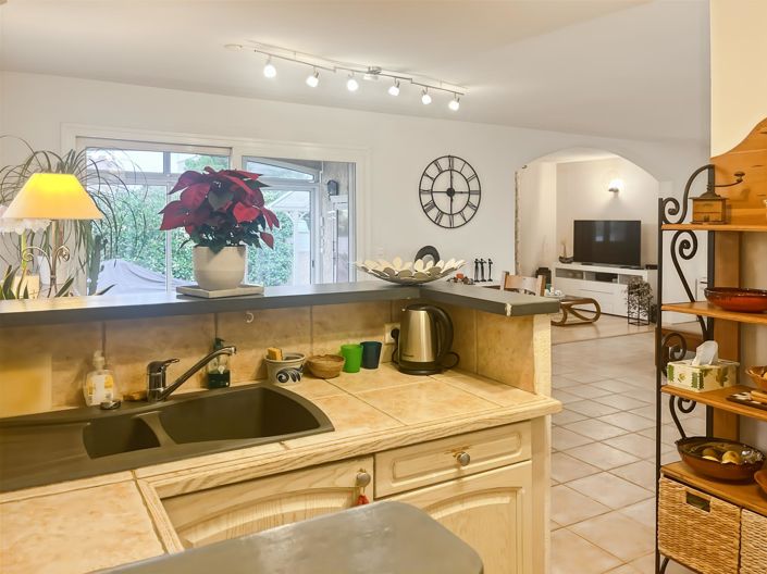 Image No.14-4 Bed House for sale