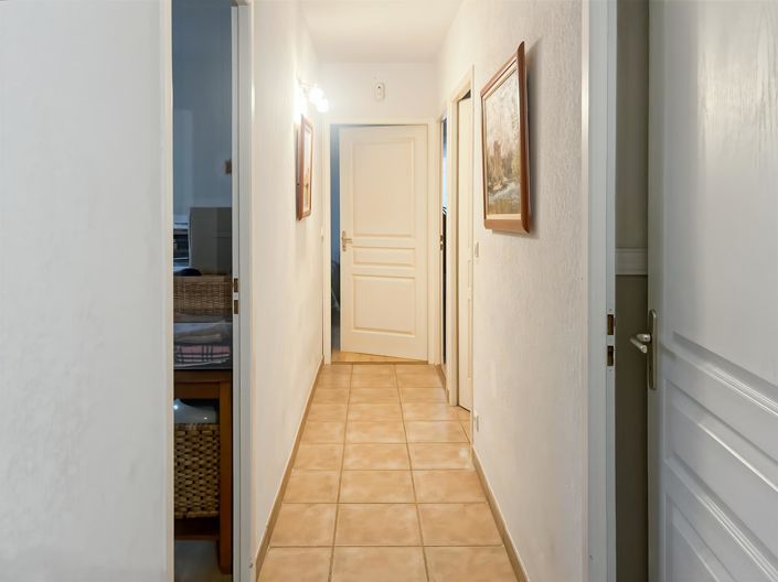 Image No.15-4 Bed House for sale