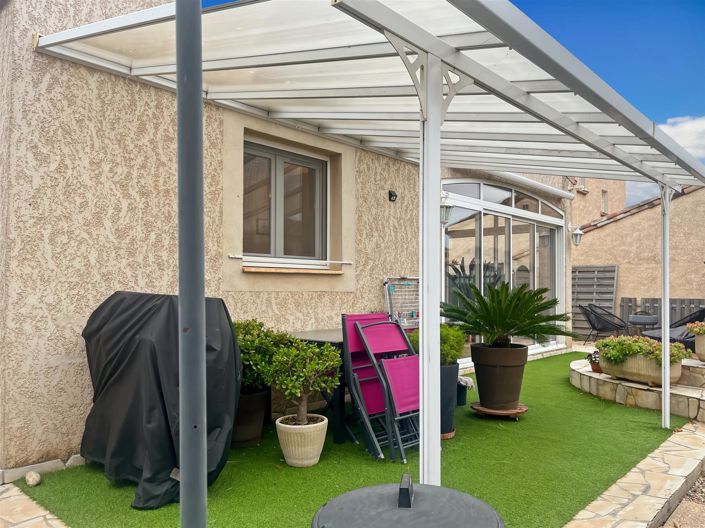 Image No.25-4 Bed House for sale