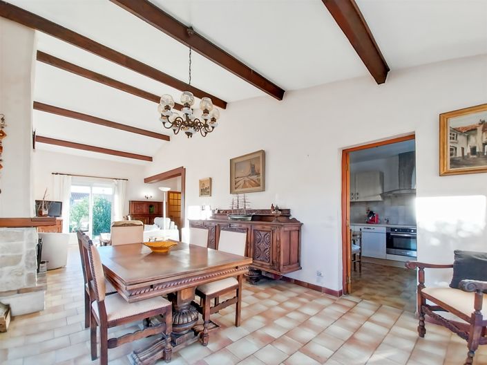 Image No.4-2 Bed House for sale