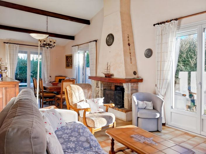 Image No.6-2 Bed House for sale