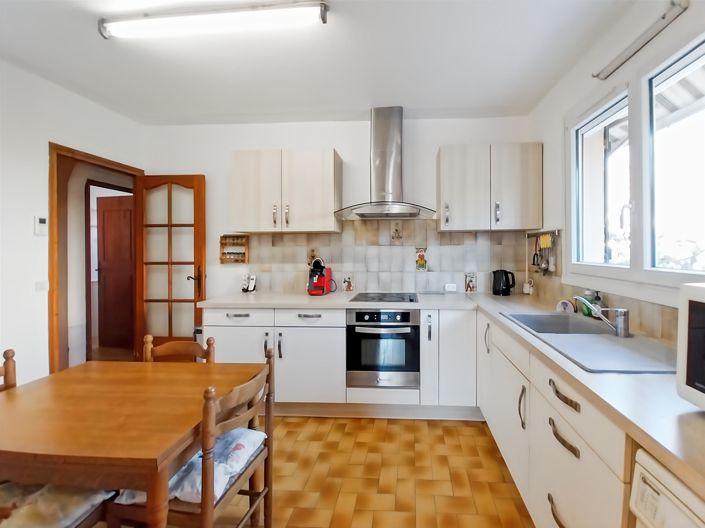 Image No.7-2 Bed House for sale