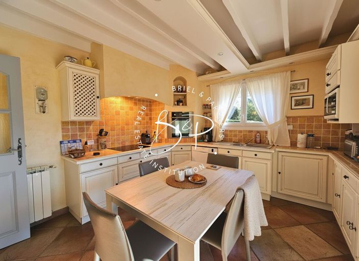 Image No.13-4 Bed House for sale