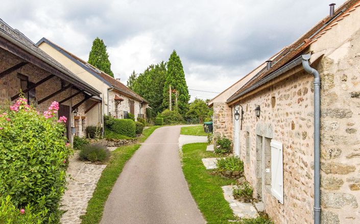 Image No.10-Propriété de 14 chambres à vendre à Avallon