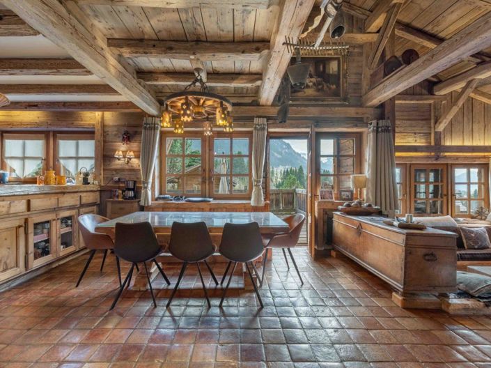 Image No.2-7 Bed House for sale