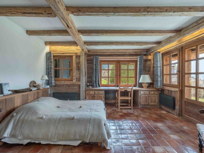 Image No.5-7 Bed House for sale