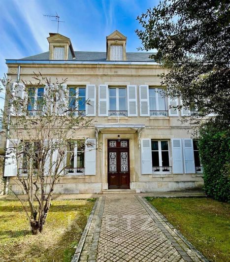 Image No.12-Maison de 7 chambres à vendre à Saint-Amand-Montrond