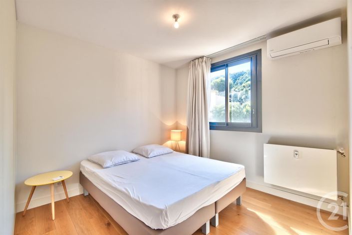 Image No.12-3 Bed Apartment for sale