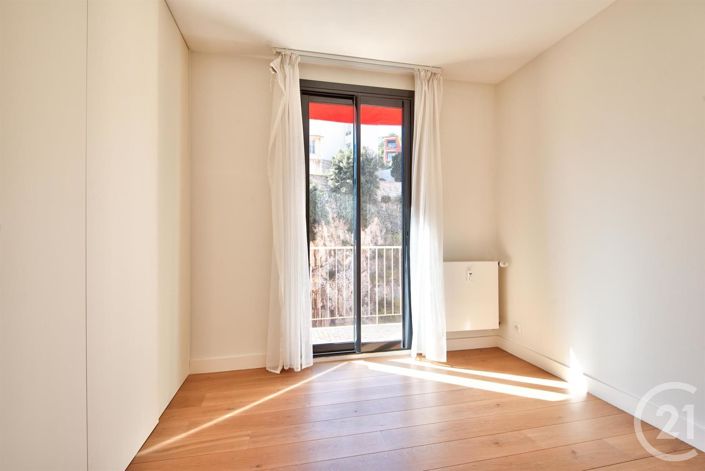 Image No.14-3 Bed Apartment for sale