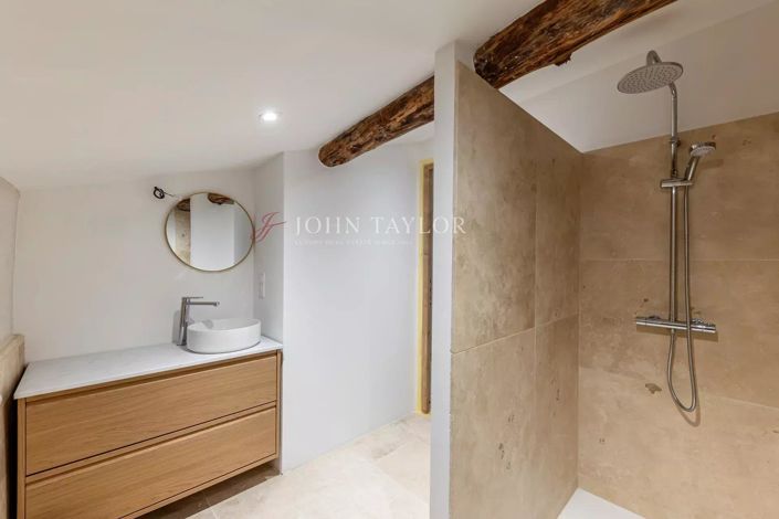 Image No.14-5 Bed House for sale