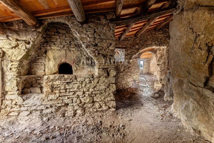 Image No.19-5 Bed House for sale