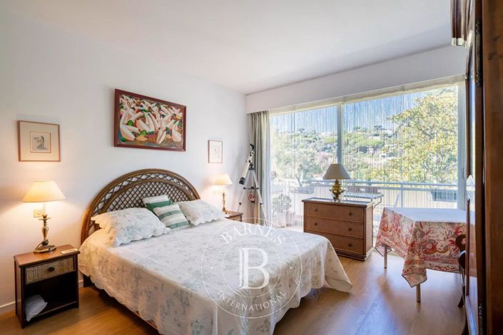 Image No.9-3 Bed Apartment for sale