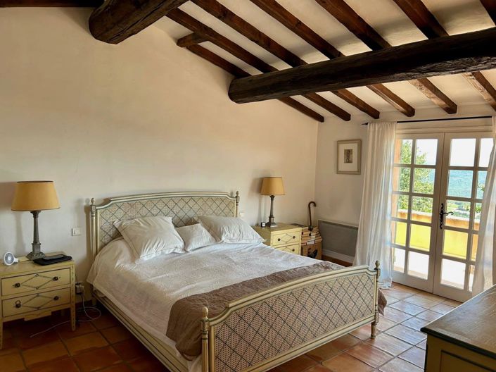 Image No.12-4 Bed House for sale