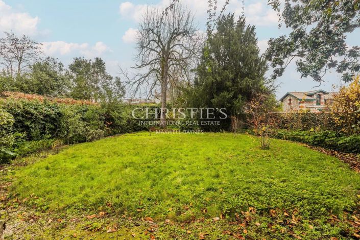 Image No.11-5 Bed House for sale