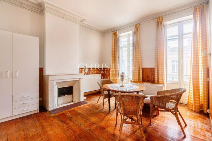 Image No.19-5 Bed House for sale