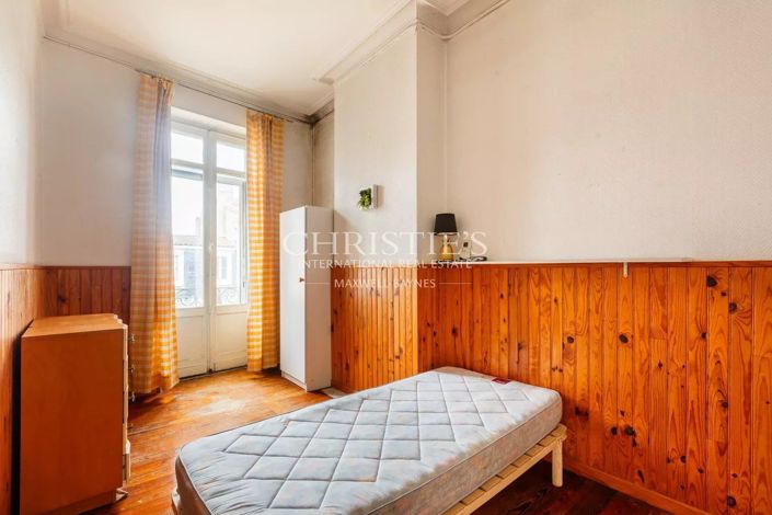 Image No.21-5 Bed House for sale