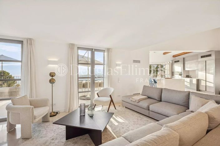 Image No.4-5 Bed House for sale