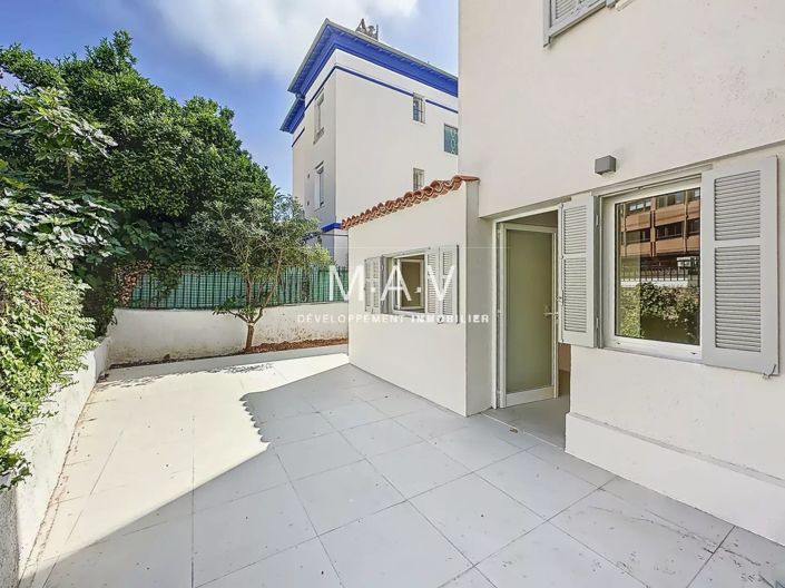 Image No.10-5 Bed House for sale