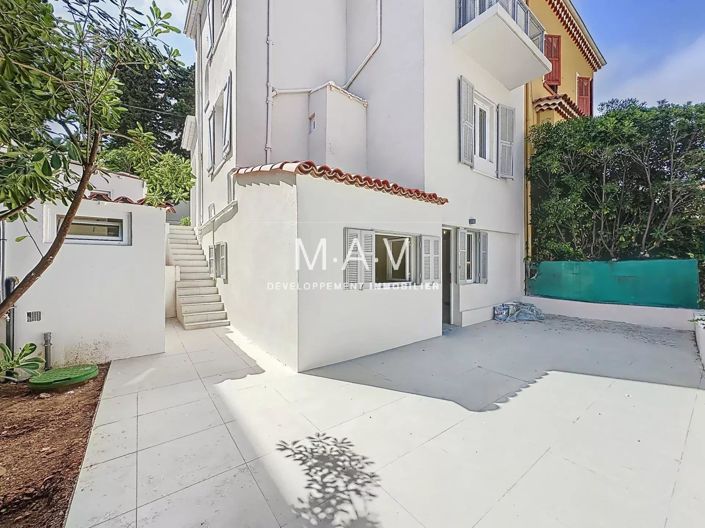 Image No.11-5 Bed House for sale