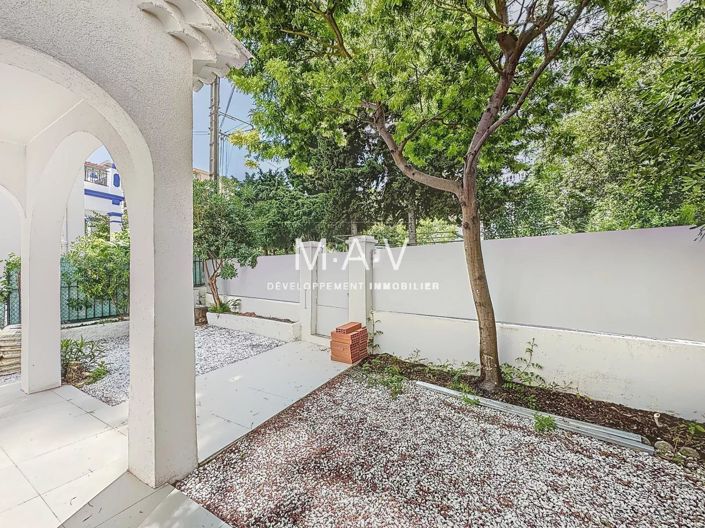 Image No.19-5 Bed House for sale