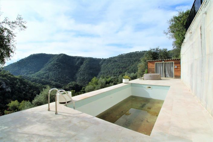 Image No.8-3 Bed House for sale