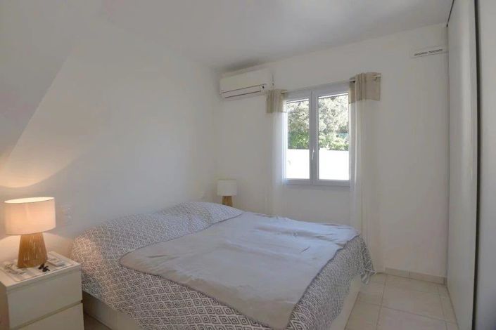 Image No.11-4 Bed House for sale