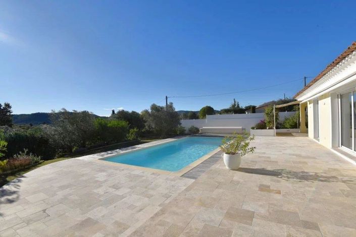 Image No.18-4 Bed House for sale