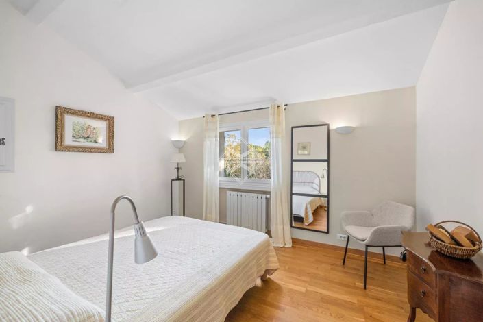 Image No.11-4 Bed House for sale