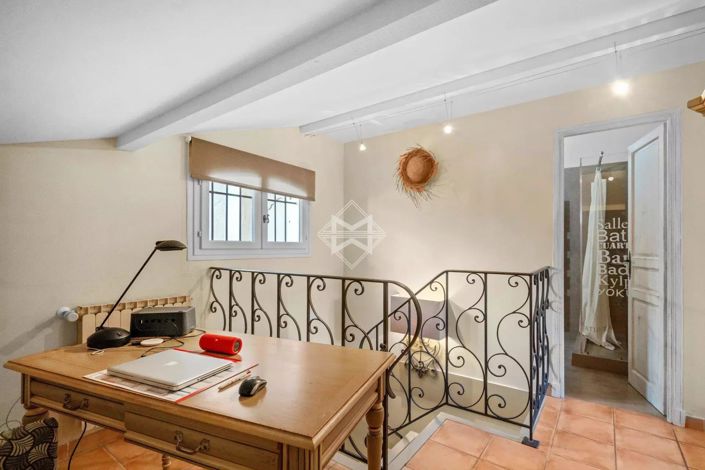 Image No.13-4 Bed House for sale