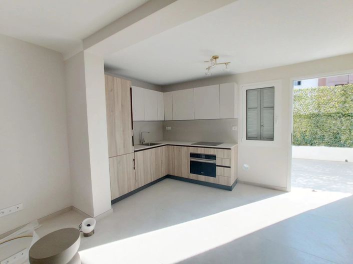 Image No.11-4 Bed House for sale