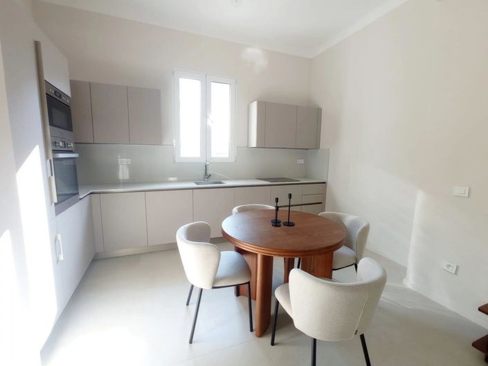 Image No.4-4 Bed House for sale