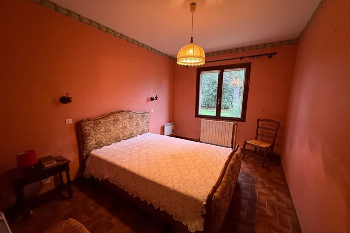 Image No.11-3 Bed House for sale