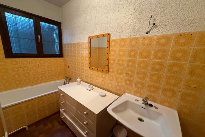 Image No.5-3 Bed House for sale