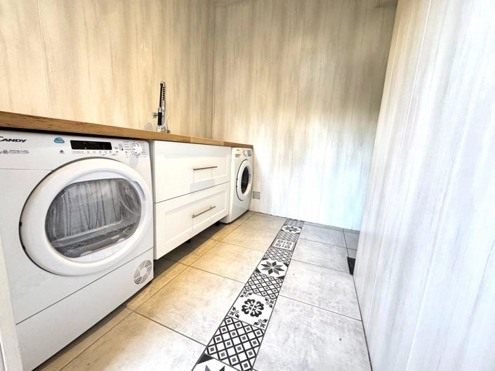 Image No.18-4 Bed House for sale